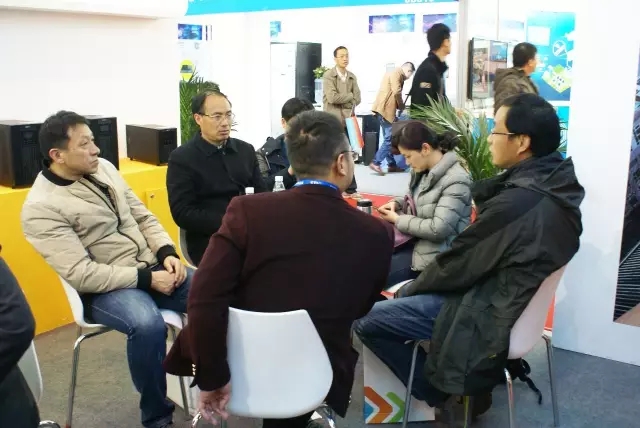 云顶集团3118业务人员接待国内客户